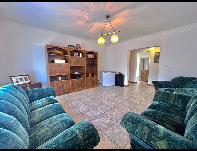 3 BEDROOM HOUSE FOR SALE IN GOODWOOD ESTATE